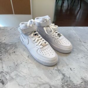 Nike Air Force 1 mid big kid size 6.5